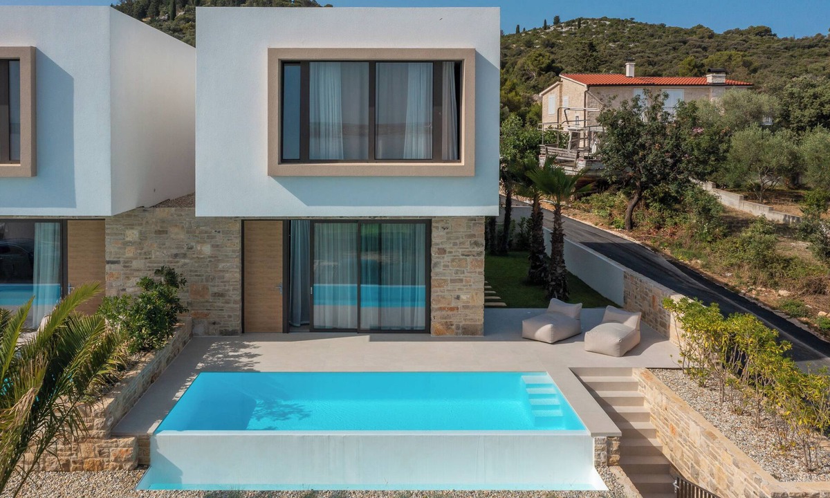 Kraj Resort | The Palms Resort Villa Beach One with Pool