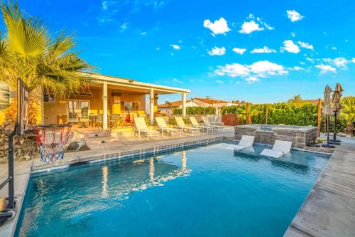 Thousand Palms House | The Palms