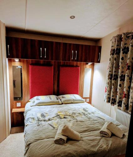 Bognor Regis Villa | The Paradise Heaven