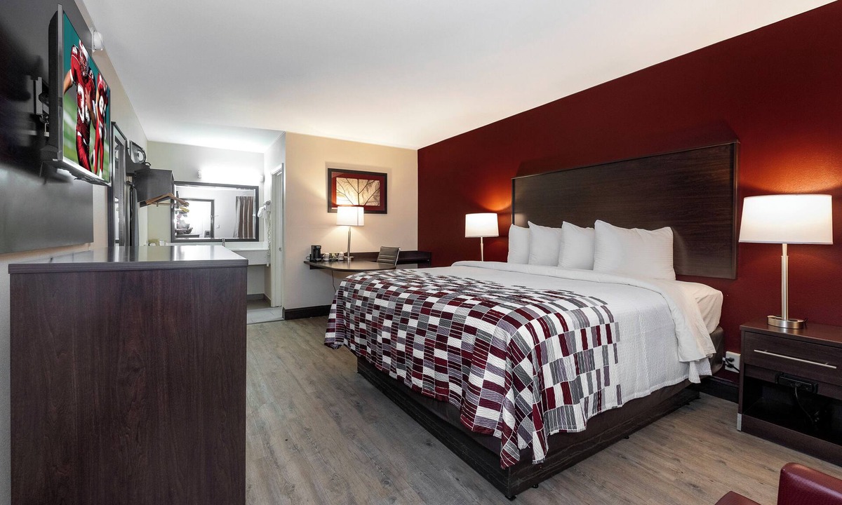 Fort Smith Hotel | The Parker Lodge