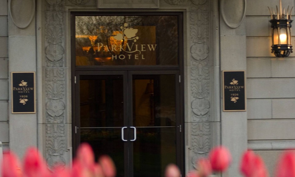 Downtown Syracuse Hotel | The Parkview Hotel