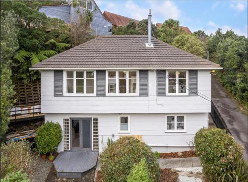 Wellington House | The Peacock House