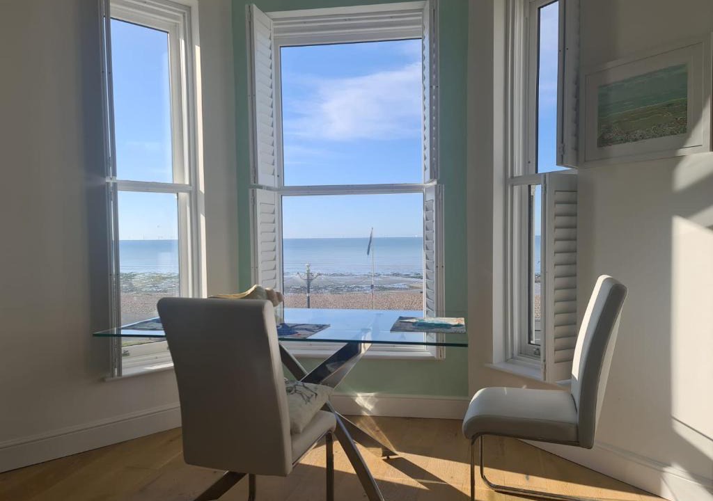 Worthing Apartment | The Pebbles @ Cavendish