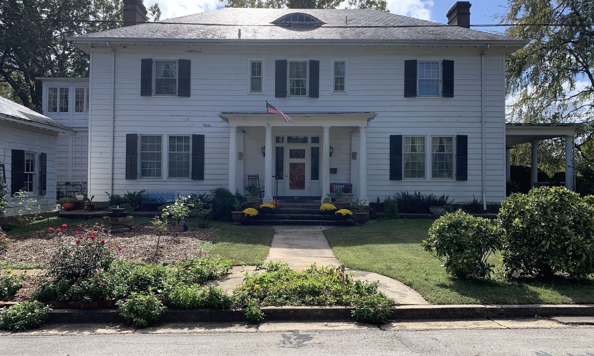 Warrenton House | The Peete House and Garden