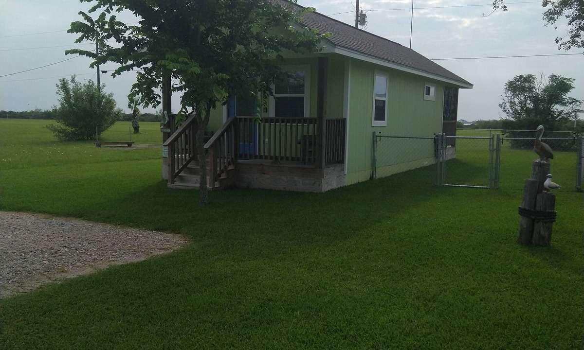 Port Lavaca Cottage | The Pelican at Magnolia Beachn