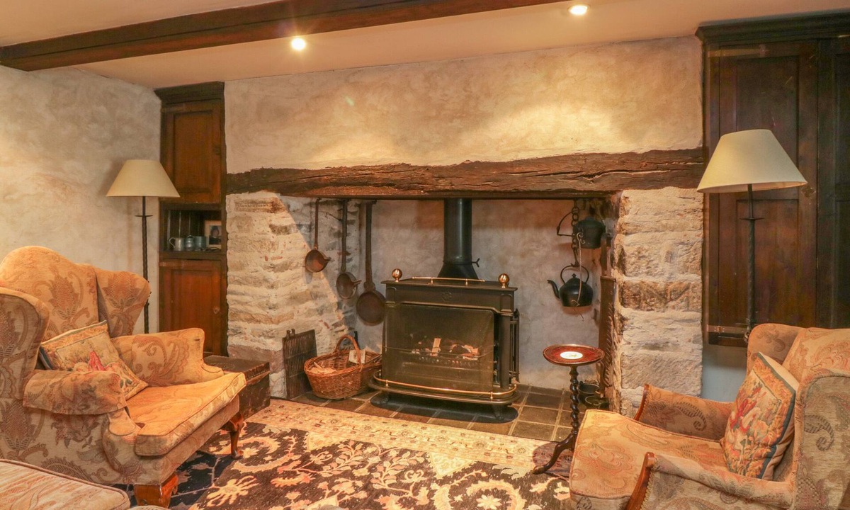 Whithorn Cottage | The Pend