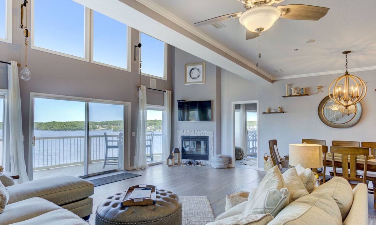 Osage Beach Condo | THE PENTHOUSE at Ledges Point! 6 King Bedrooms! Incredible Main Channel View!