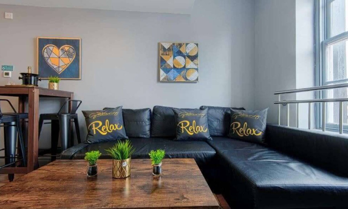 Wrexham Apartment | The Penthouse Gathering Wrexham | Town Centre