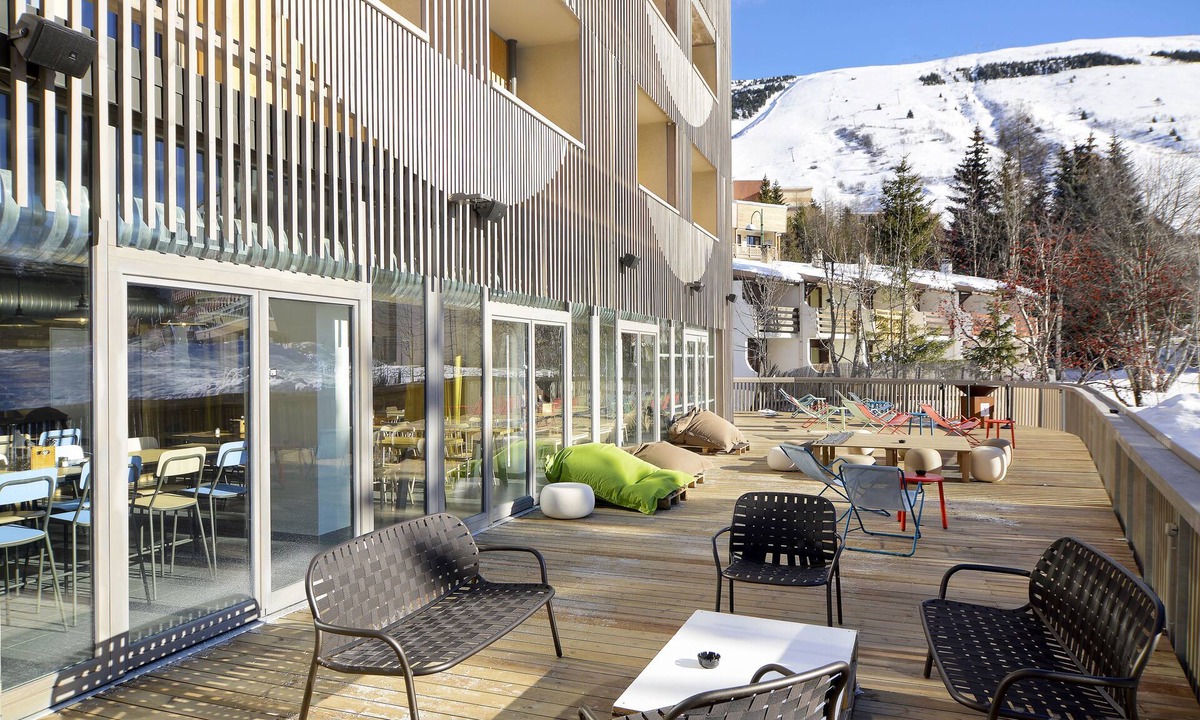 Mont-de-Lans Hostel | The People - Les 2 Alpes - Hostel
