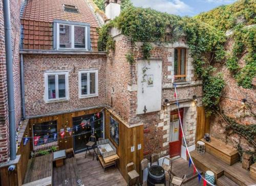 Old Lille Hostel | The People - Lille