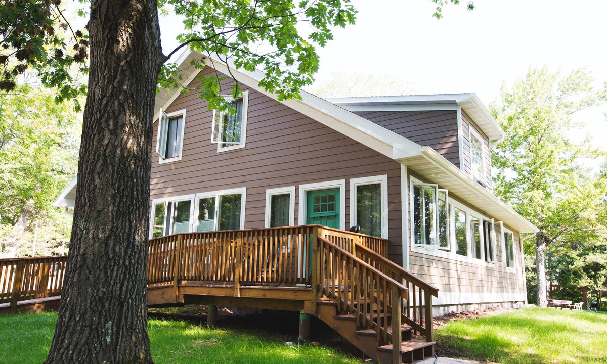 Ashland House | The PERFECT Beachside Getaway