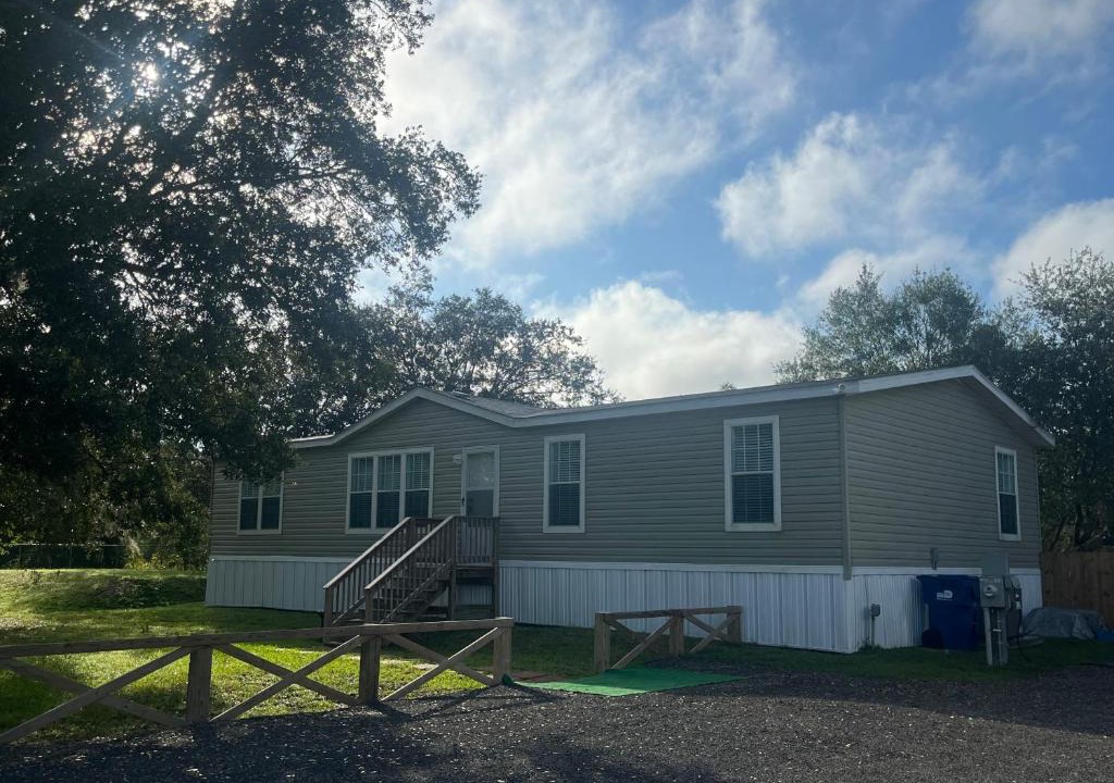 Clewiston House | The Perfect Get Away !