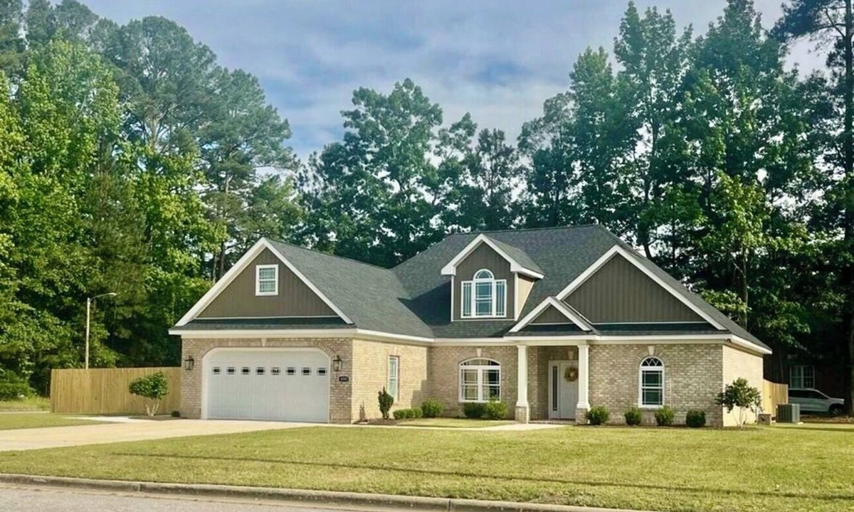 Rocky Mount House | The perfect Home spacious 5-bedroom 8 beds 3 bathrooms in Rocky Mount