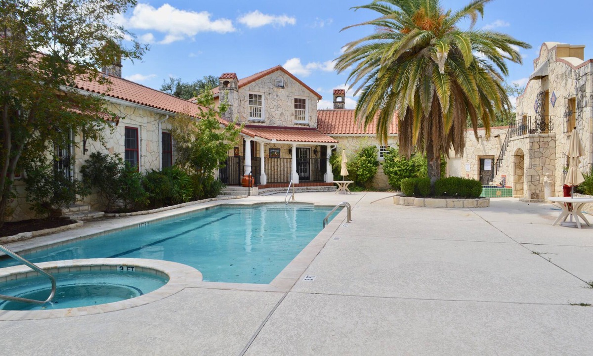 Eckhert Crossing Apartment | The perfect place San Antonio