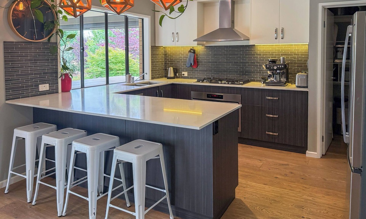 Mansfield Apartment | The Perfect Summer House