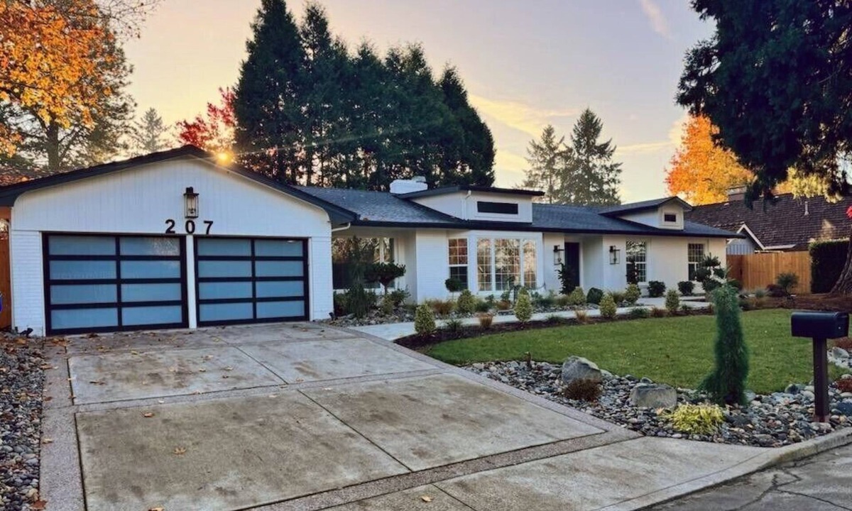 Vancouver House | The Phoenix