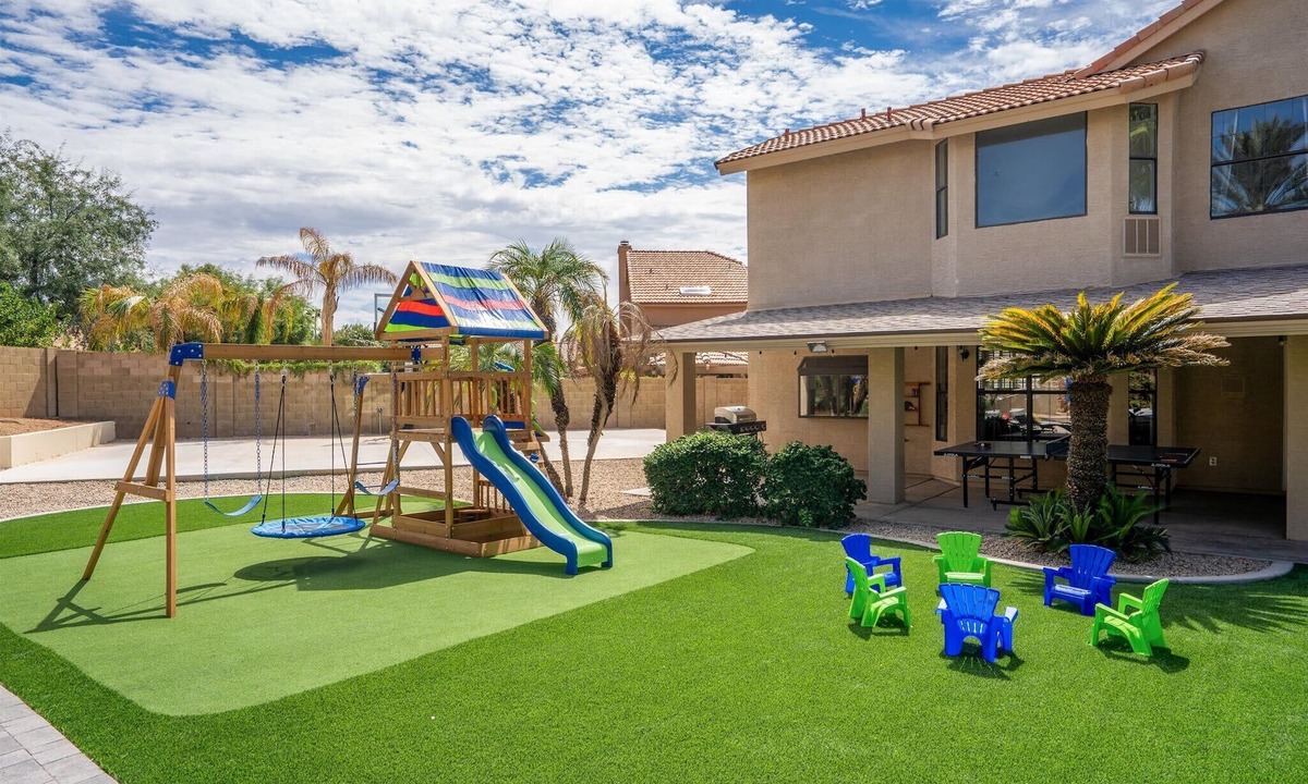 Arabian Crest House | The Pickle & Palm: Pool, Spa, Pickleball, Playset