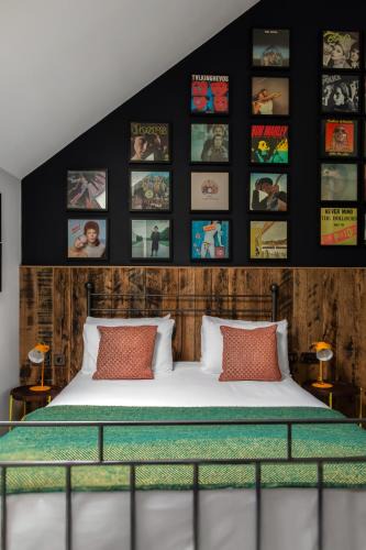 Peninsula Hotel | The Pilot Inn