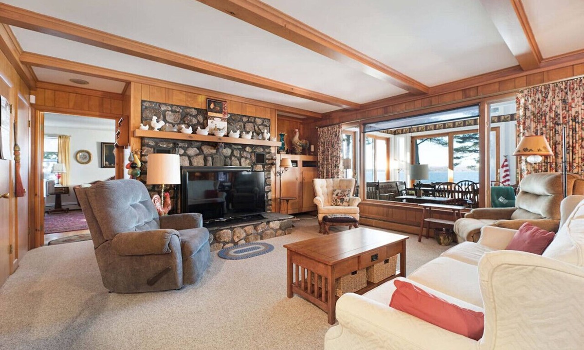 Standish House | The Pilot & Plover Lakeside Retreat