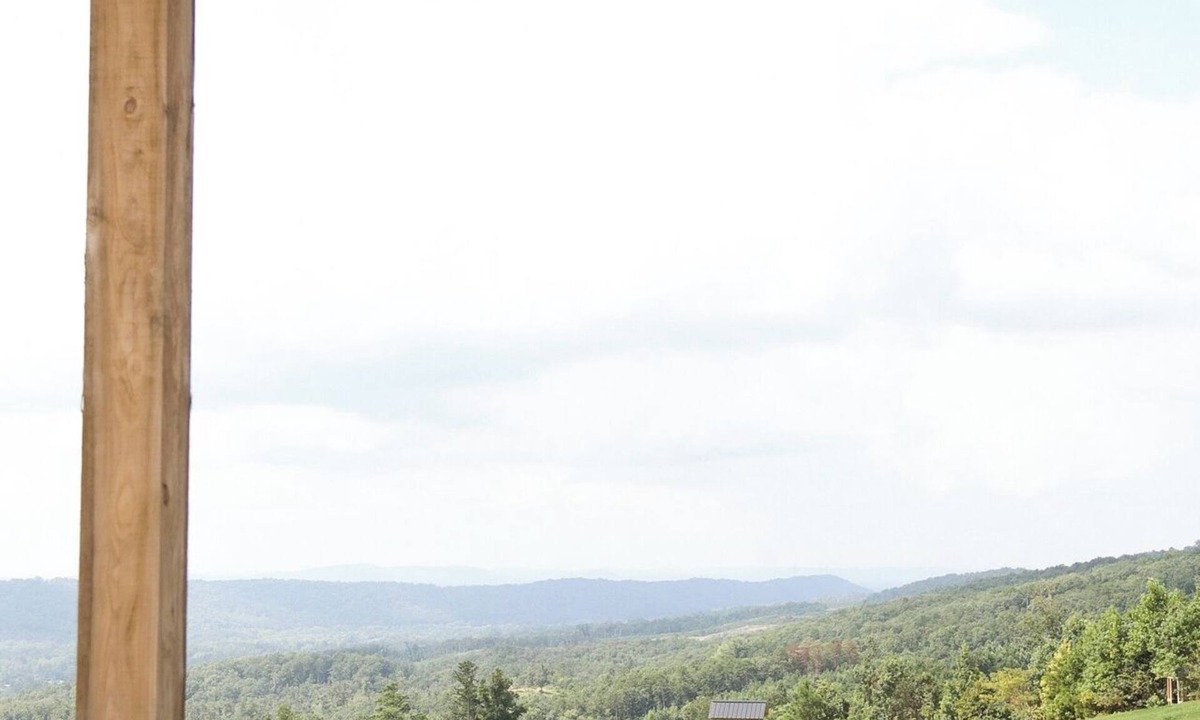 Reece City House | The Pine Crest Barndo