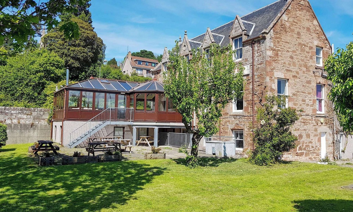 Avoch Cottage | The Pine Martin - UK31005