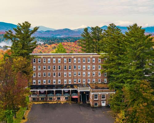 Lake Placid Hotel | The Pines Inn