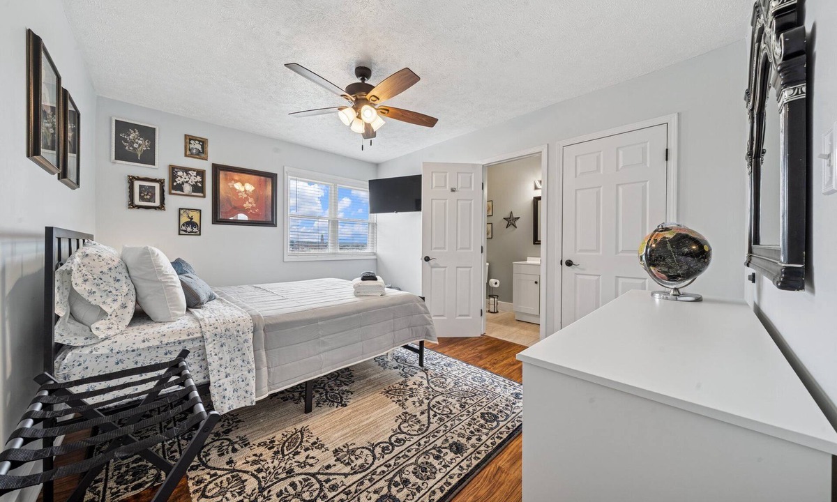 South Side Slopes House | The Pittsburgh Balcony House