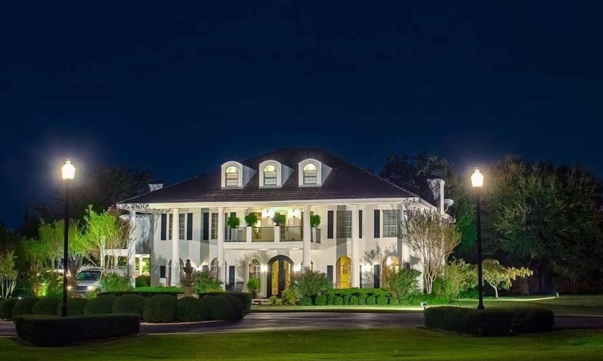Pflugerville Bed & Breakfast | The Plantation House Boutique Inn