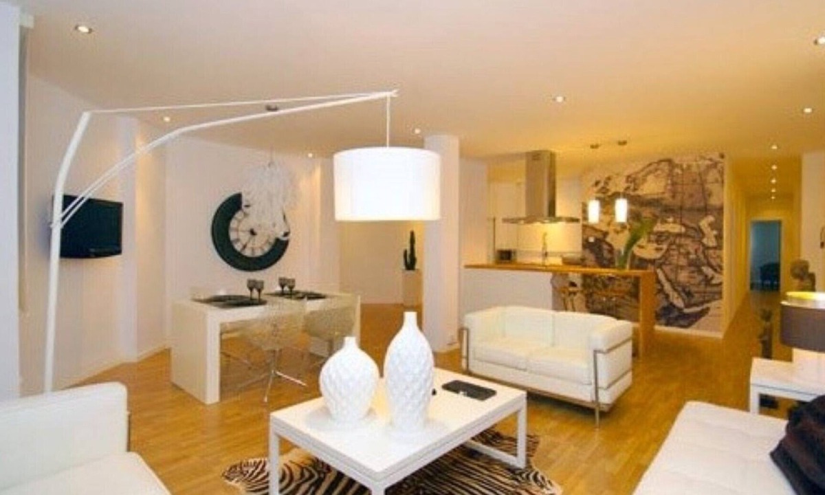 Arrancapins Apartment | The Plaza de España Apartment Valencia | Apartment