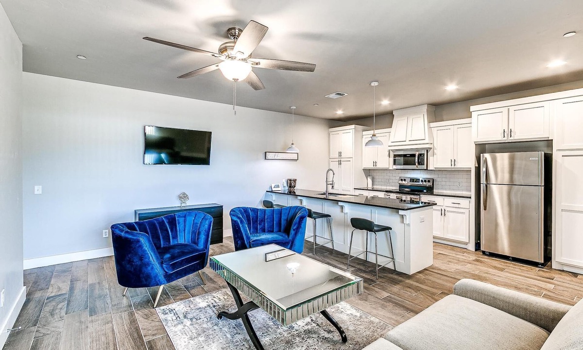 Corridor South Condo | The Plaza VIP Lodge 3 Bedroom Condo #H5