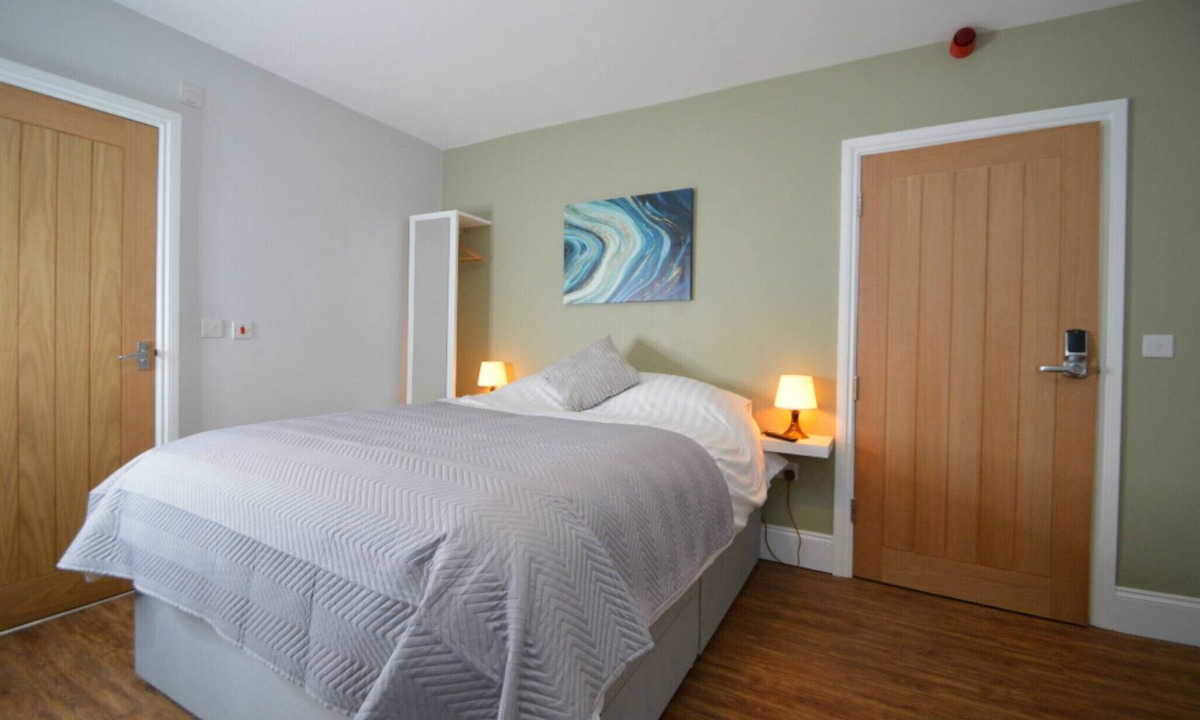 Newark Apartment | The Plough Retreat - Studios