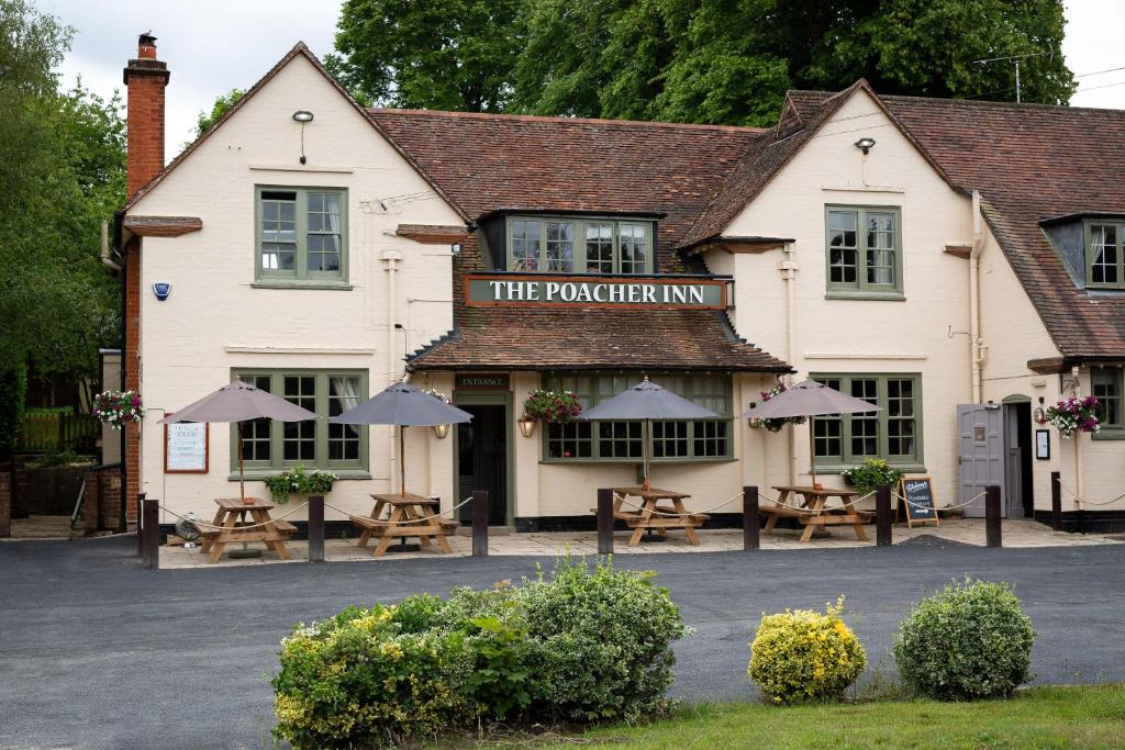 South Warnborough Hotel | The Poacher Inn