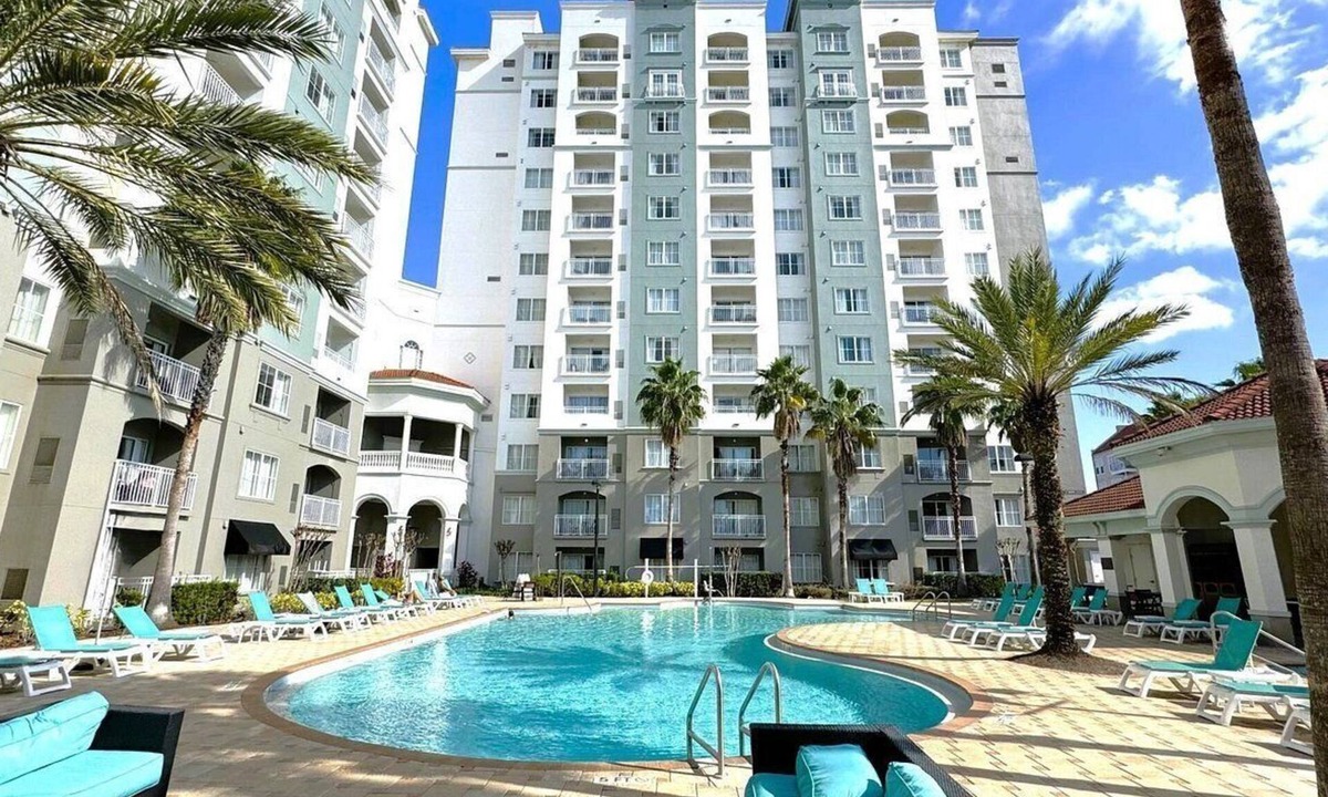 Florida Center Apartment | The Point Resort Orlando