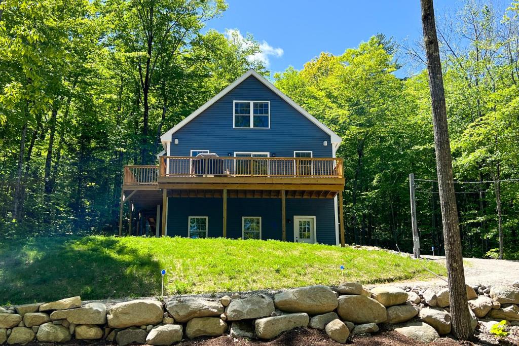 Eidelweiss Village House | The Pond Retreat