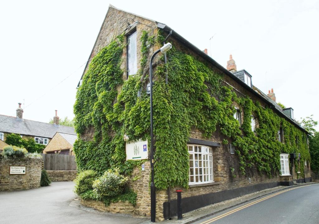 Moulton Hotel | The Poplars Moulton