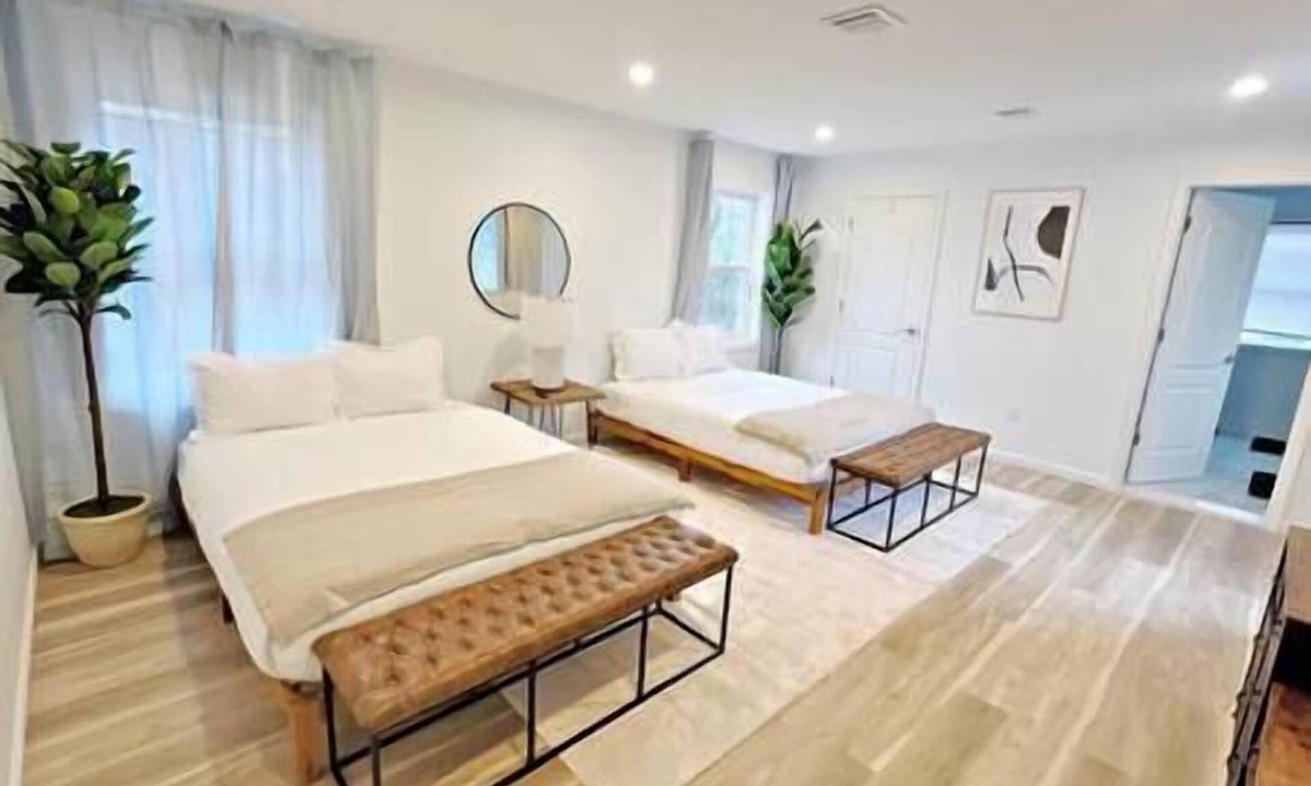 South Plainfield House | The Posh Living Experience