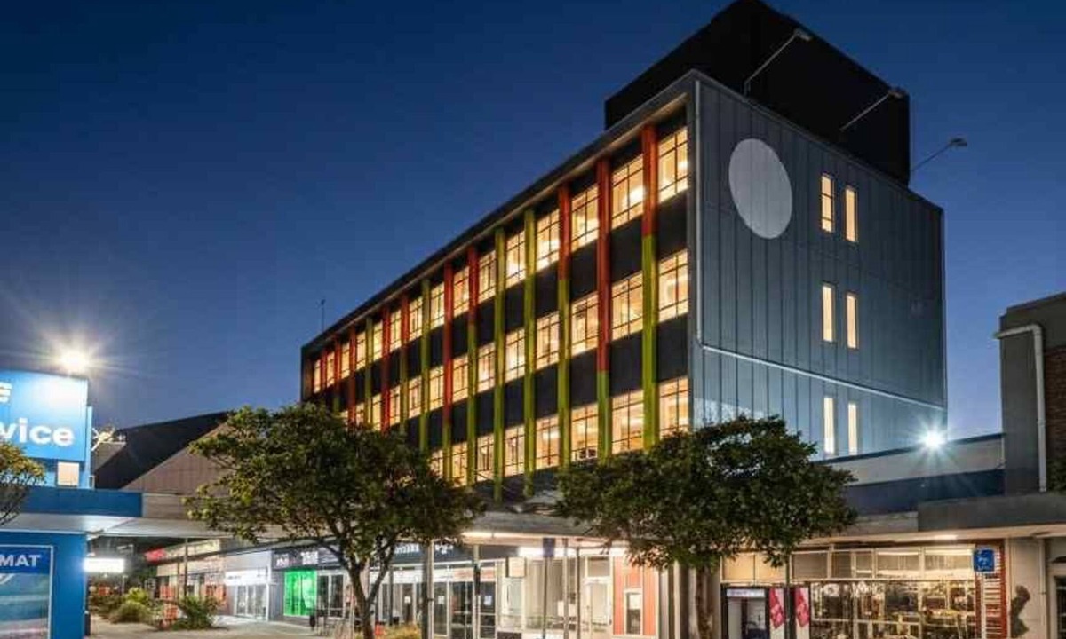 Porirua Hotel | The Post Hotel