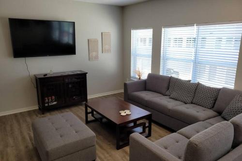Elkhorn House | The Prairie at Coventry Rows