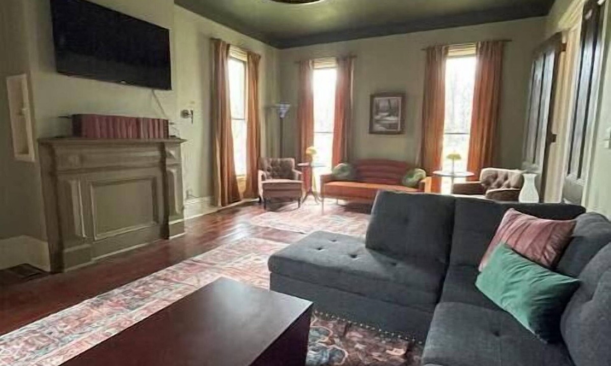 Lodi House | The Preacher's Retreat
