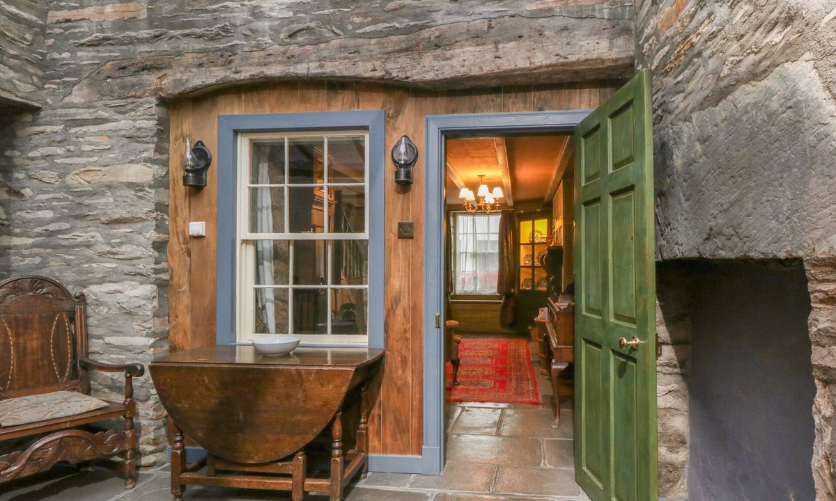 Whithorn Cottage | The Precinct House