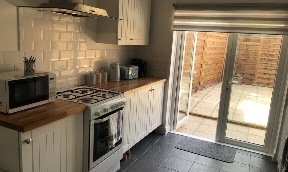 Shirley House | The Precinct - Southampton