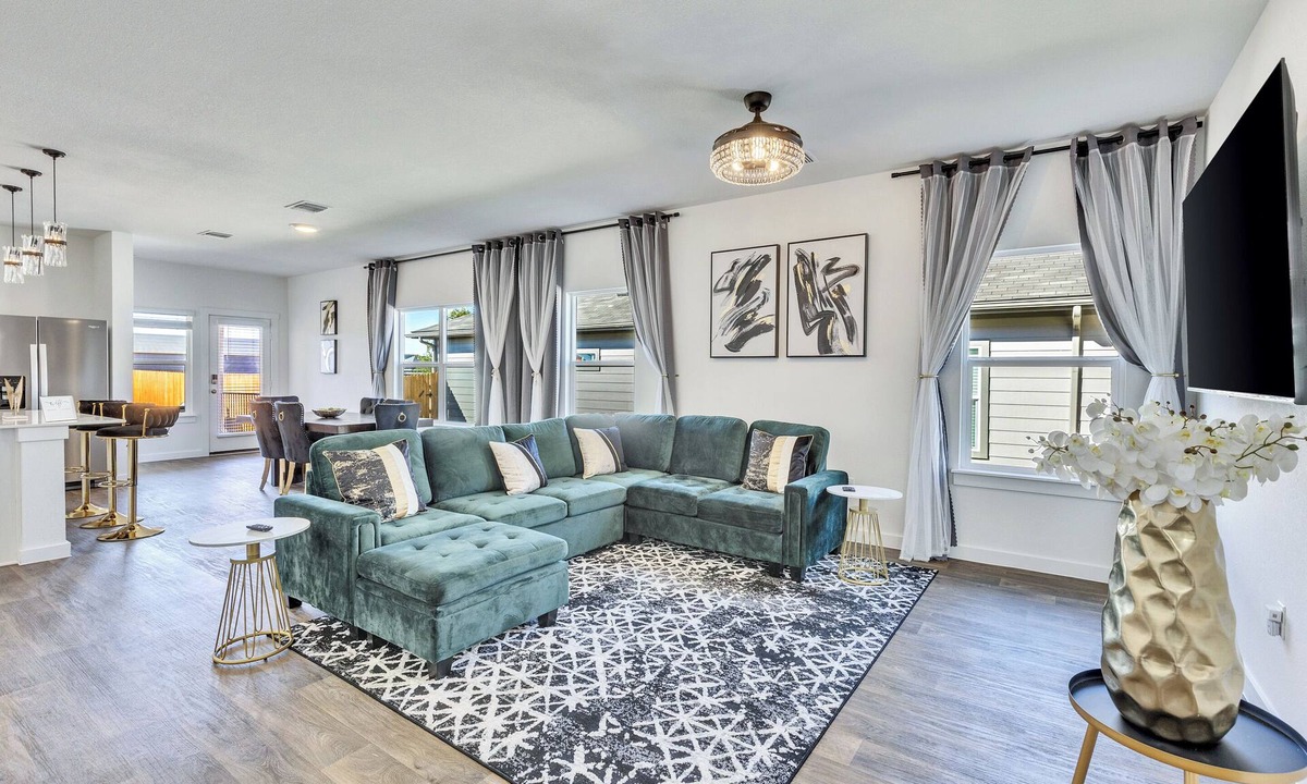 Hutto House | The Prestige Home at Concho