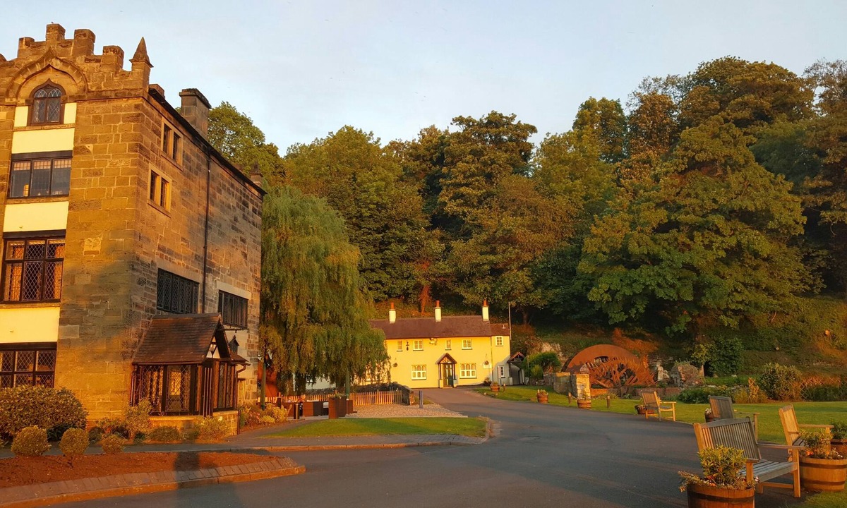 Castle Donington Hotel | The Priest House Hotel