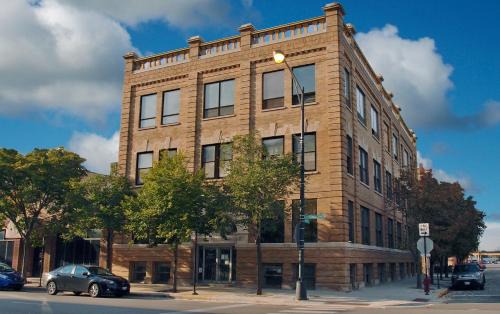 West Loop Bed & Breakfast | The Publishing House Bed and Breakfast