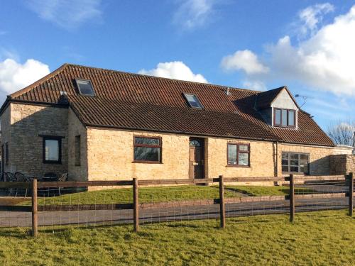 Hawkesbury Upton House | The Pump House
