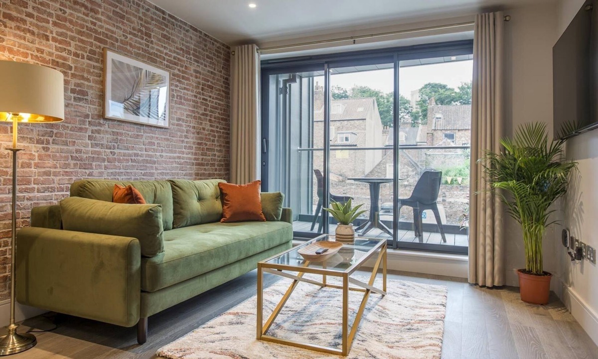 York Apartment | The Quadrant - The Palm Suite