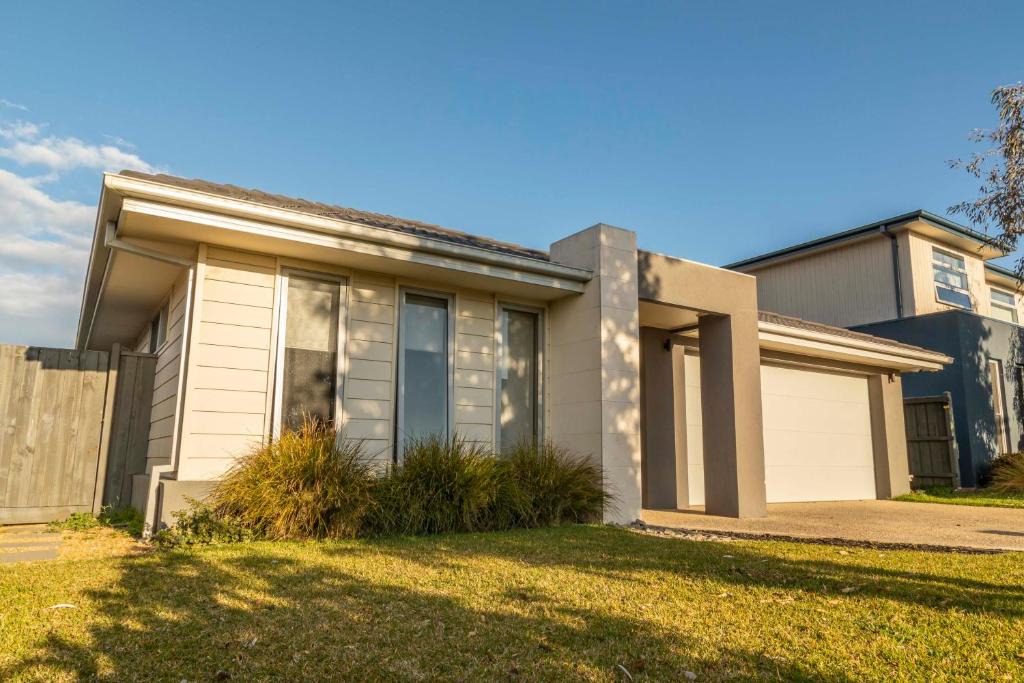 Safety Beach House | The Quay