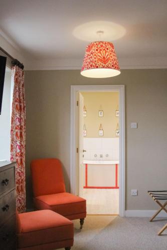 Corton Denham Hotel | The Queens Arms