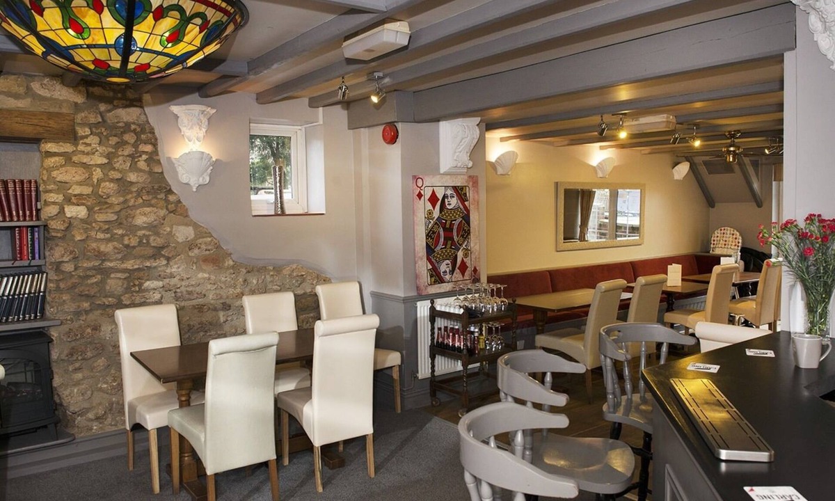 Horspath Hotel | The Queens Head