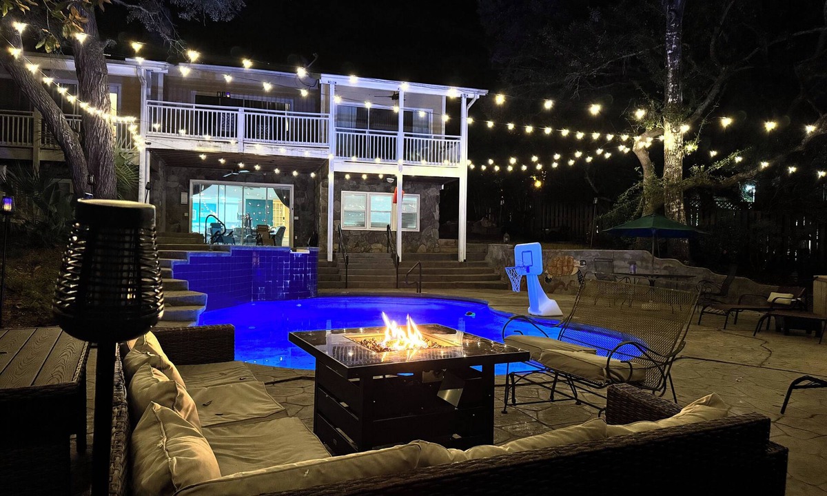 Fort Walton Beach House | The Quiet Waterfront Escape - Loaded with Amenities
